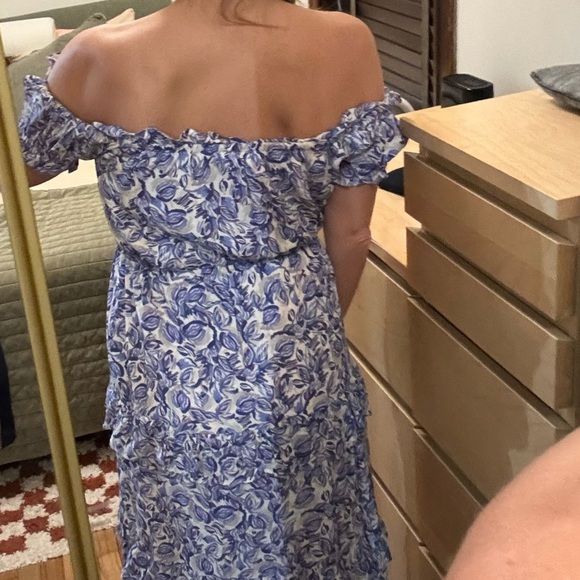 Off the Shoulder ASTR the label dress - Picture 2 of 6